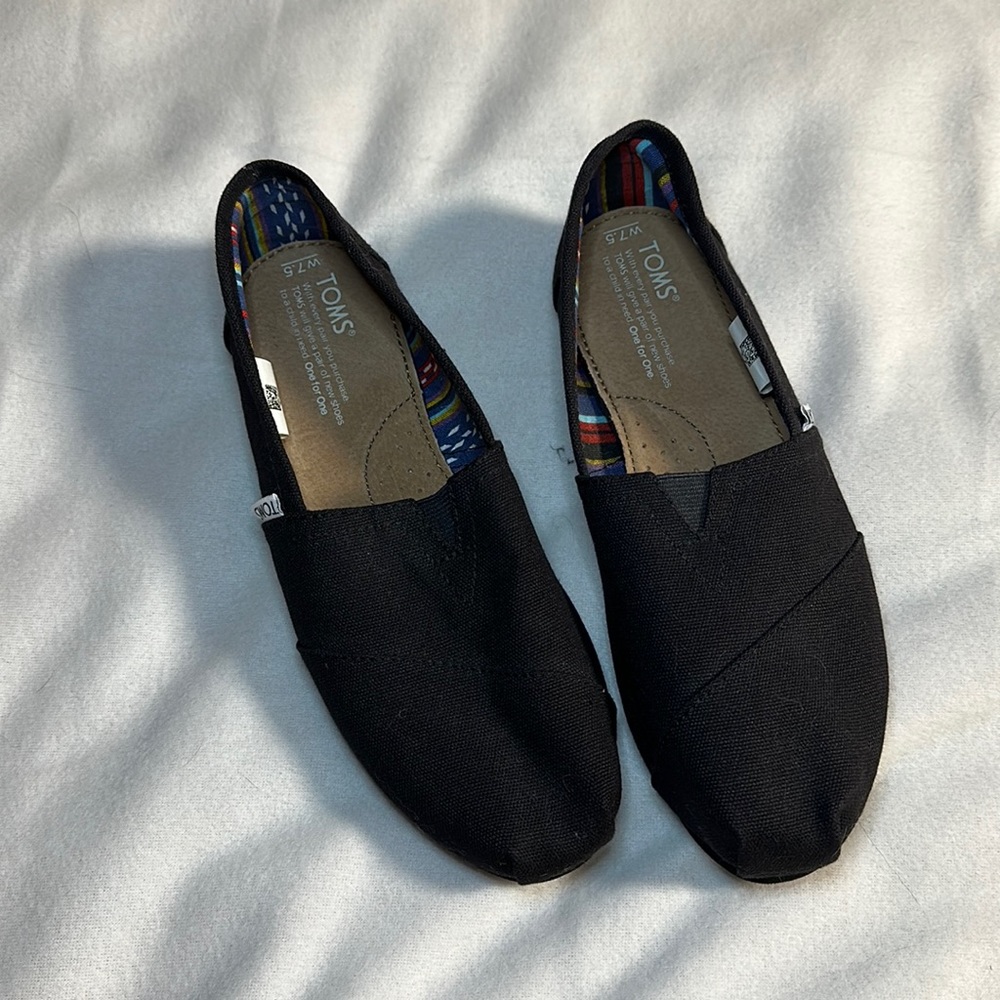Toms